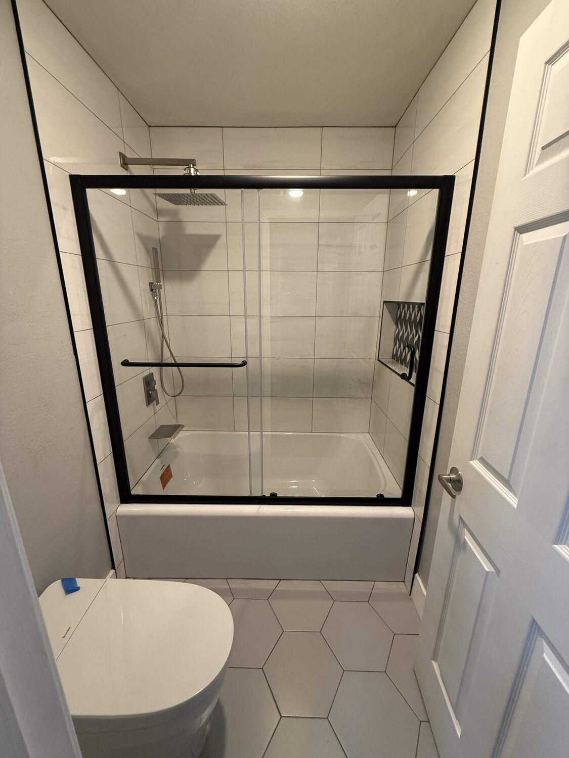 Tub Enclosure by CV Glass